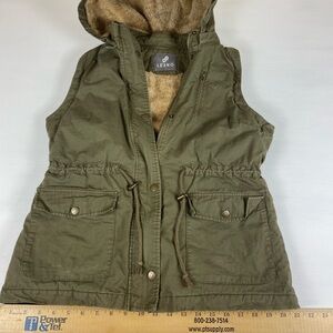 LE3NO Olive Green Faux Fur Lined Utility Hooded Vest Women’s Large